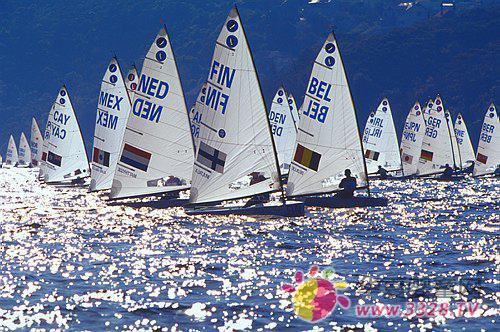 6��14�պ������������V����Γƽ������a(ch��n)�I(y��)��