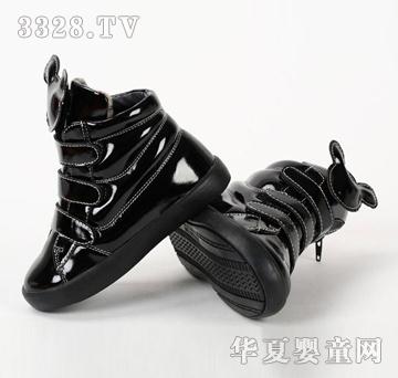 ��؈�ֵ�ŮͯЬ��ɫ