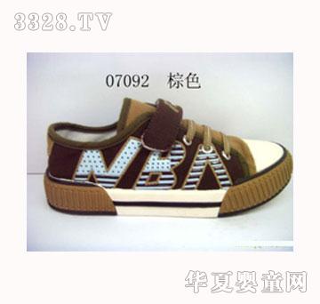 С������ͯ��Ь��ɫ