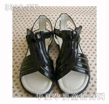 ���ؿ�Ůͯ��ɫ�r(sh��)�Л�Ь