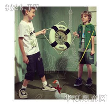 �\���������