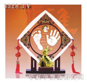 С������s���F��