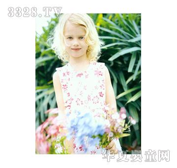 �����}Ůͯȹ��ɫ