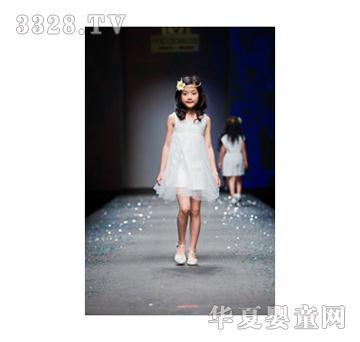 �r�И˳߰�ɫŮͯȹ