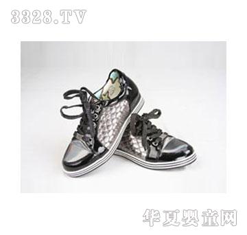 ��ͯ���e��Ь