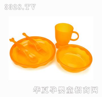 ����PP���σ�ͯ�;����b��͸����ɫ��