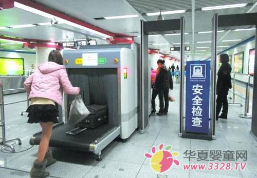 ���zݗ���Л]��Σ��